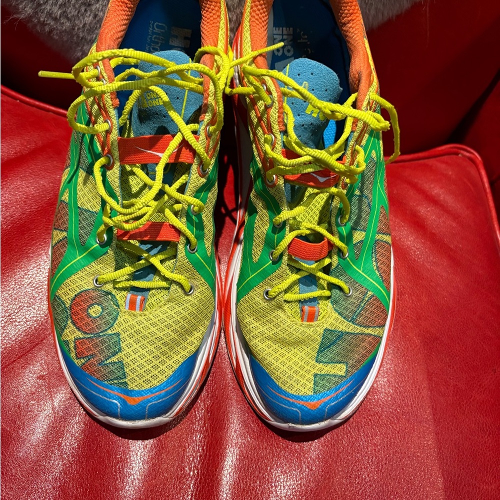 HOKA HUAKA men's sz 10 Preowned condition